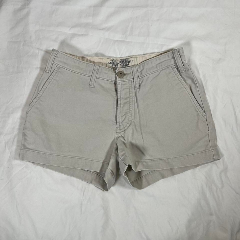 VTG Y2k Abercrombie & Fitch Women's Light Gray Chino Shorts